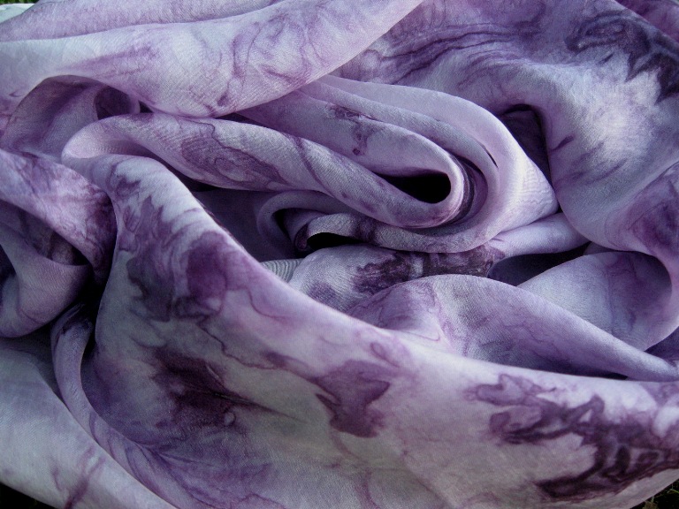 Hedvábný šátek - Ibišky v lila