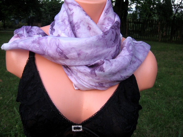 Hedvábný šátek - Ibišky v lila