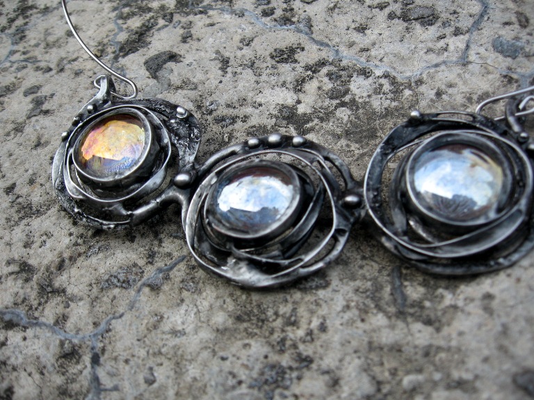 Cínovaný šperk Tiffany, originální náhrdelník Jezírka 2