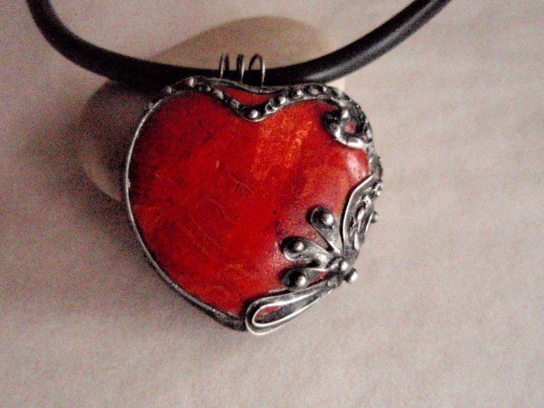 Velké srdce na krk, Korál