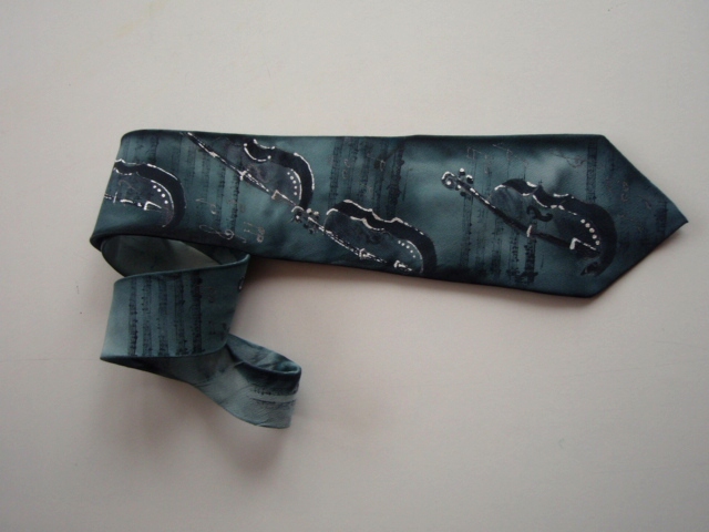 Originální kravata,hudební motiv, sedo-modro-zelená