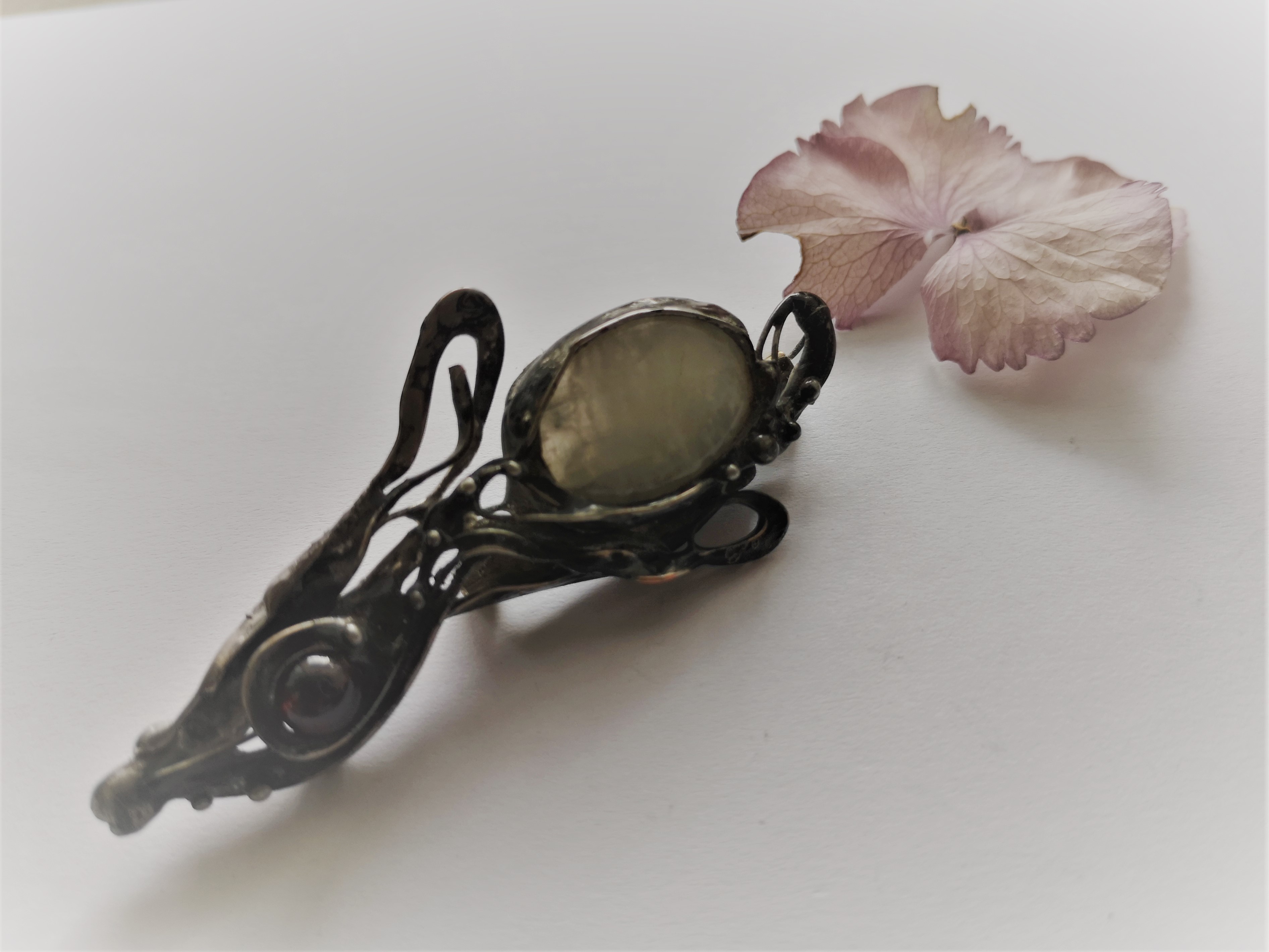 Originální brož - Mesíční -český výrobek