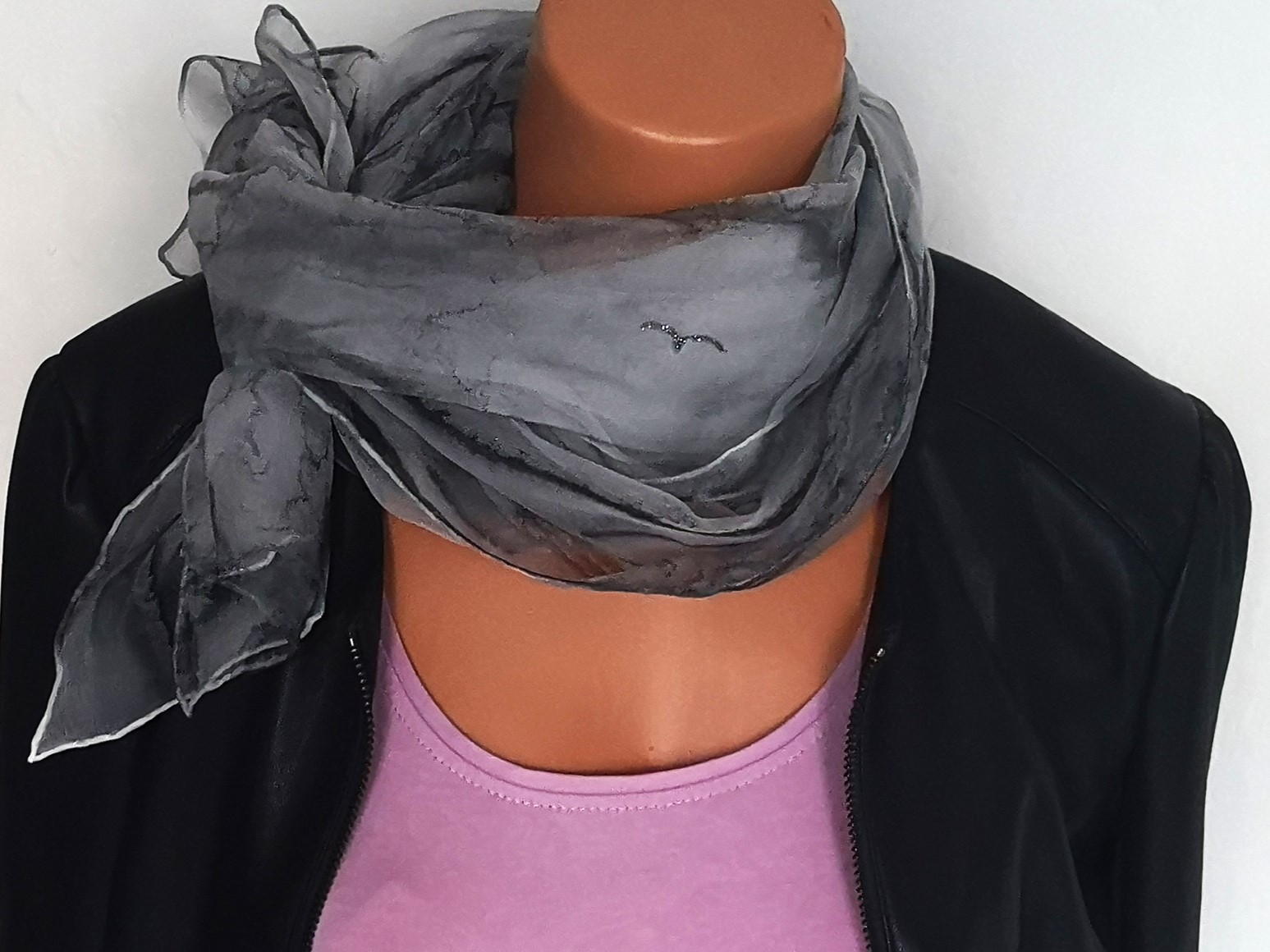 Jemná hedvábná šála - Stmívání s ptáky