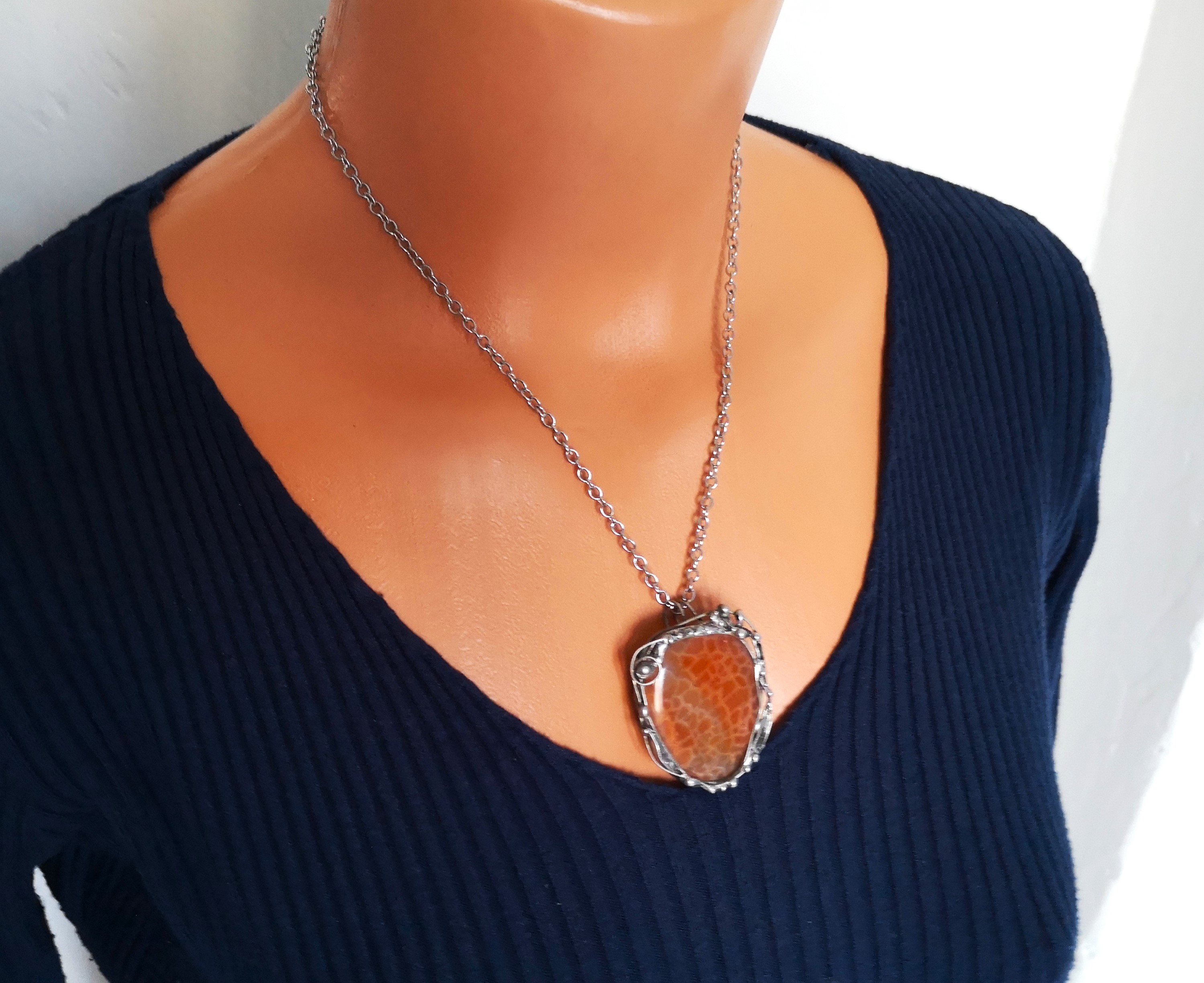 Originální cínovaný šperk - Ohnivý achát