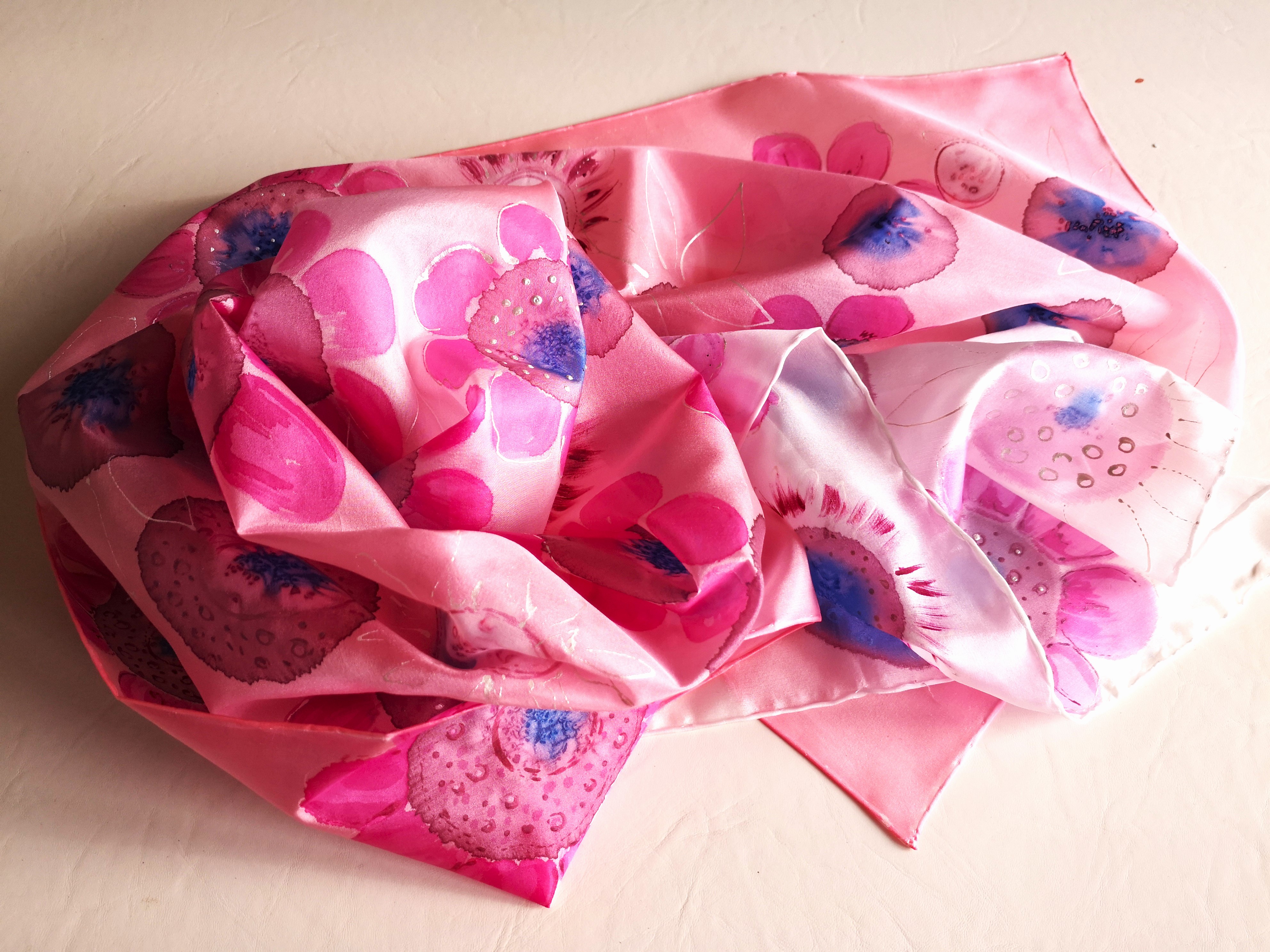Hedvábná šála Pink