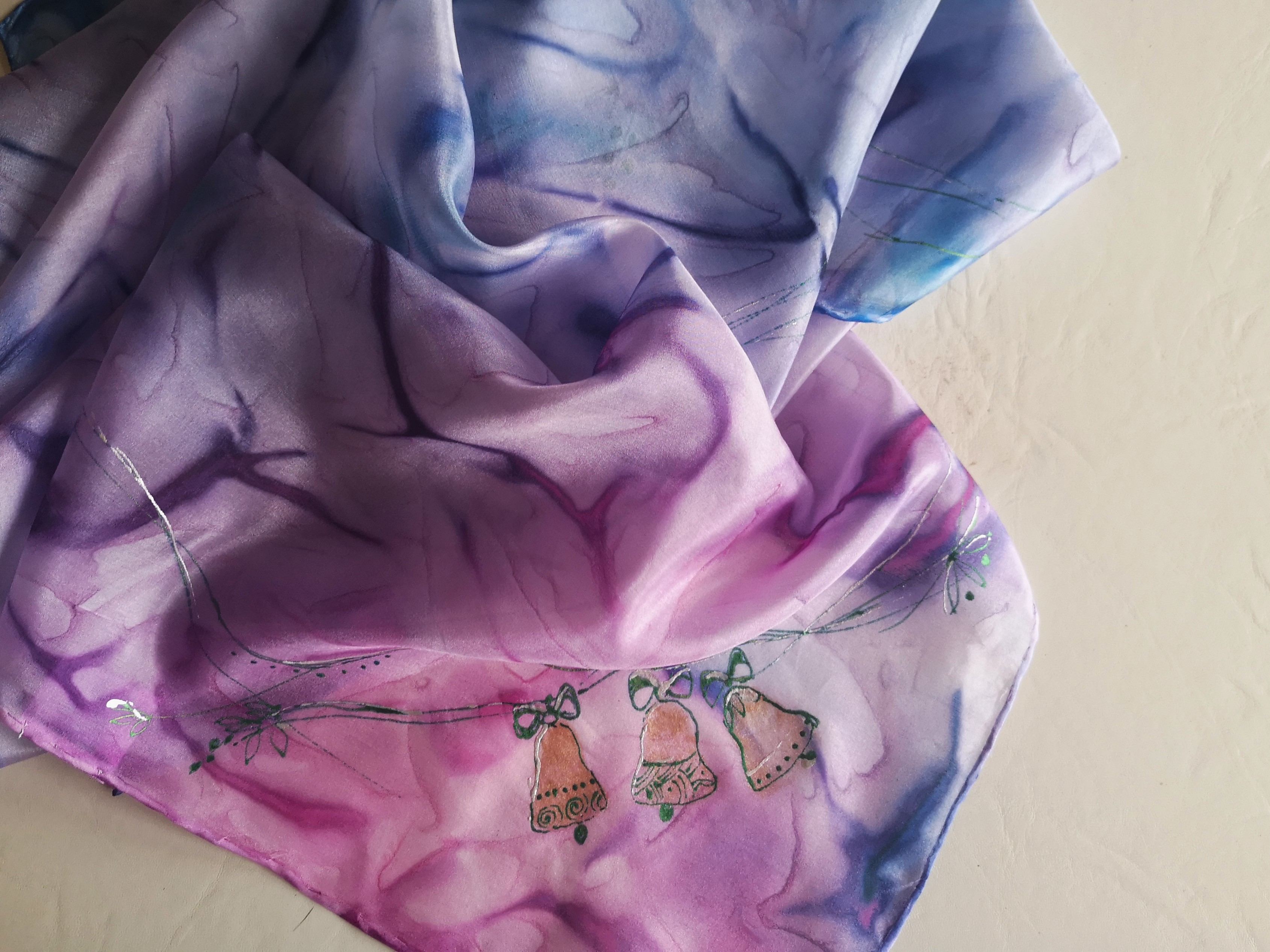 Hedvábný šátek - Zvonky štěstí