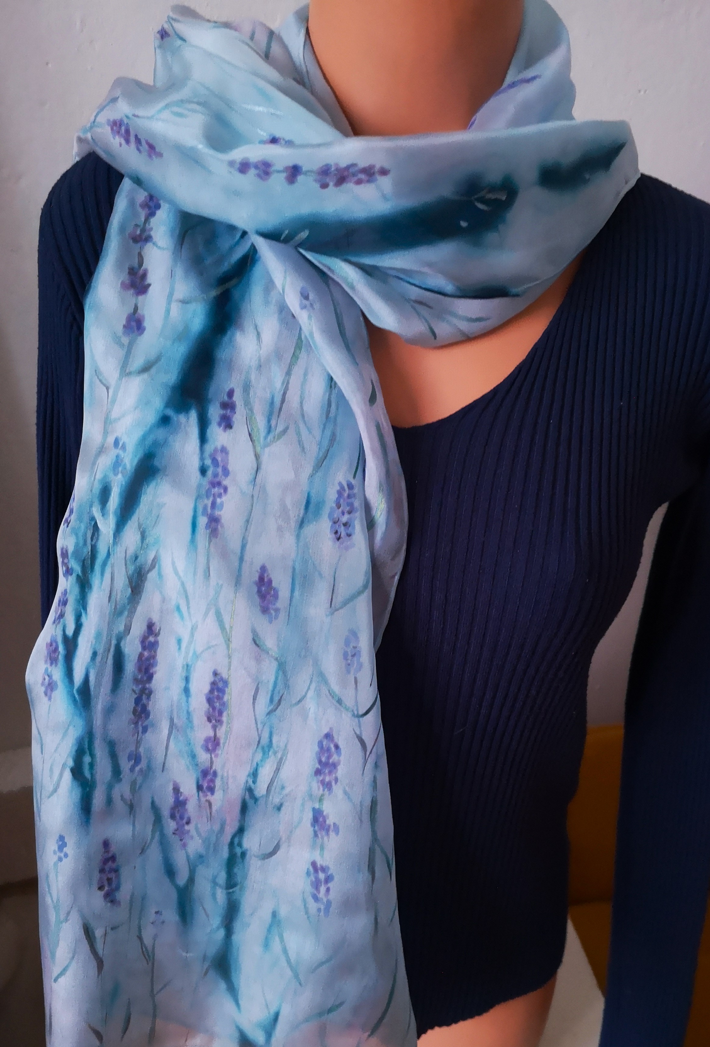 Hedvábný šál- Levandulová