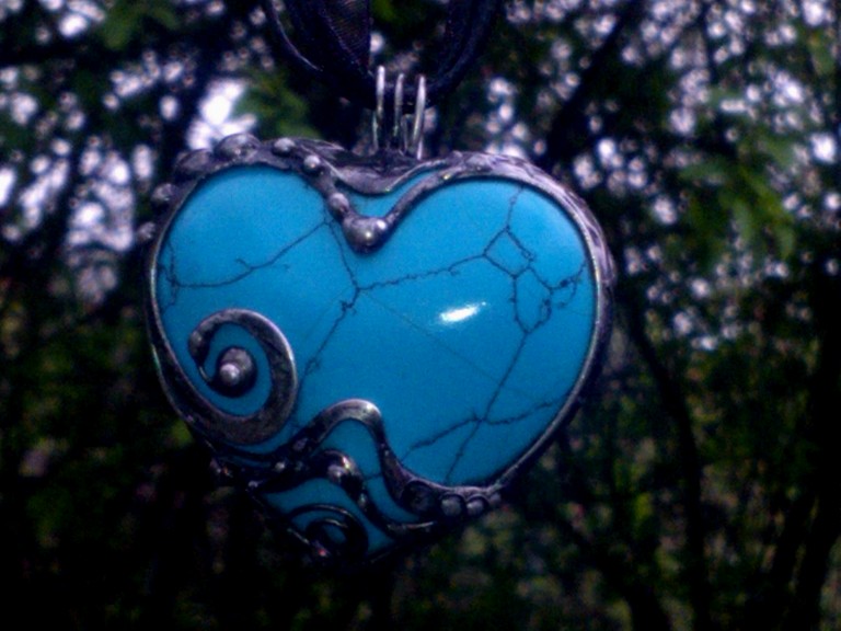 Přívěšek velké srdíčko z tyrkysu