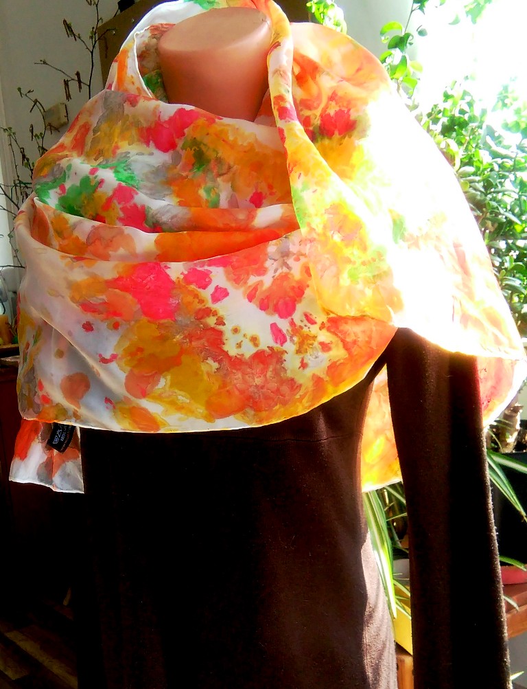 Luxusní velkký hedvábný šátek Letní divoška