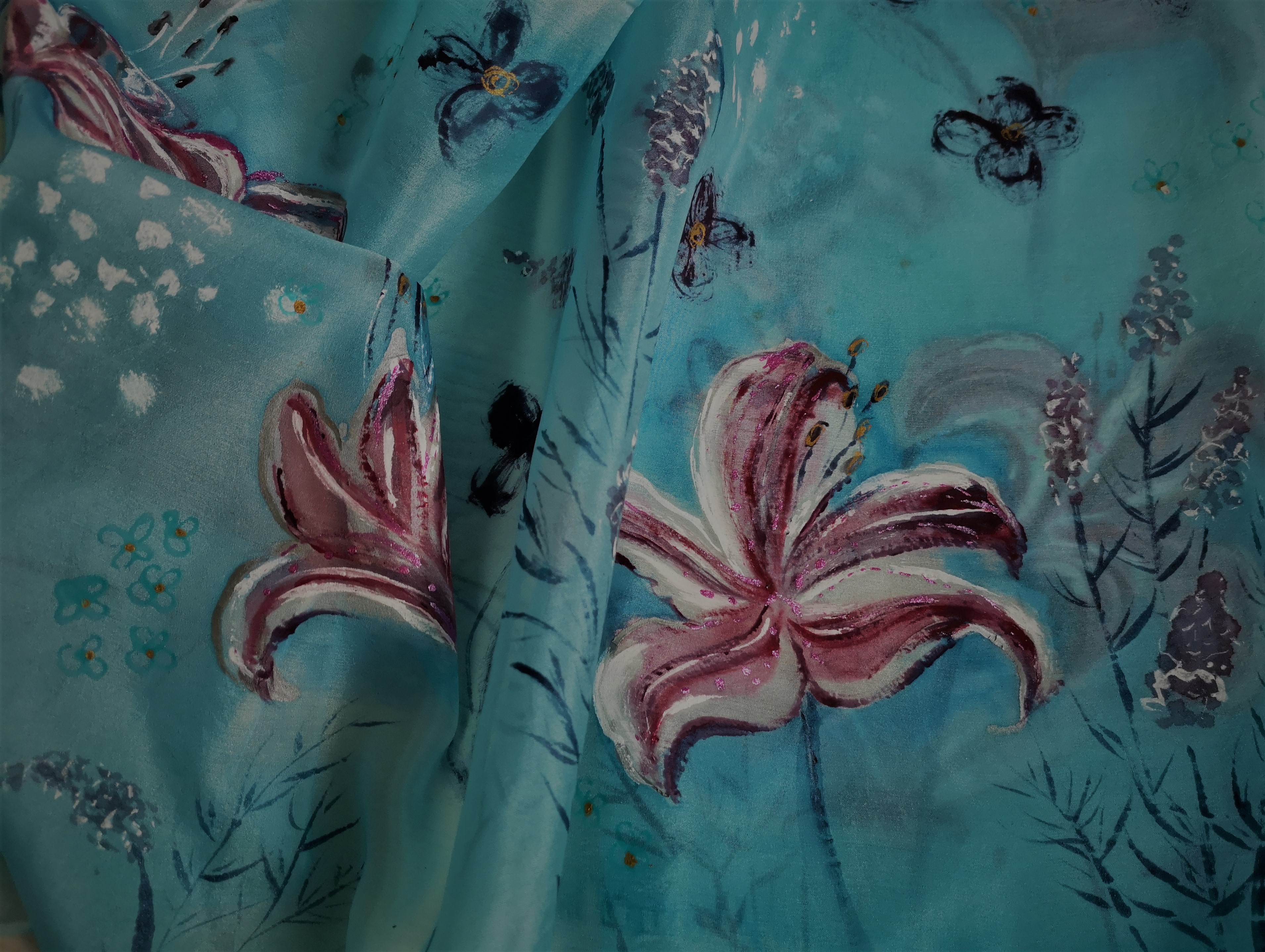 Originální hedvábný šál - Liliová