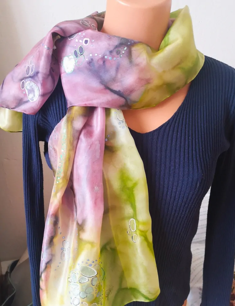 Hedvábná společenská šála - Mechová pěšinka