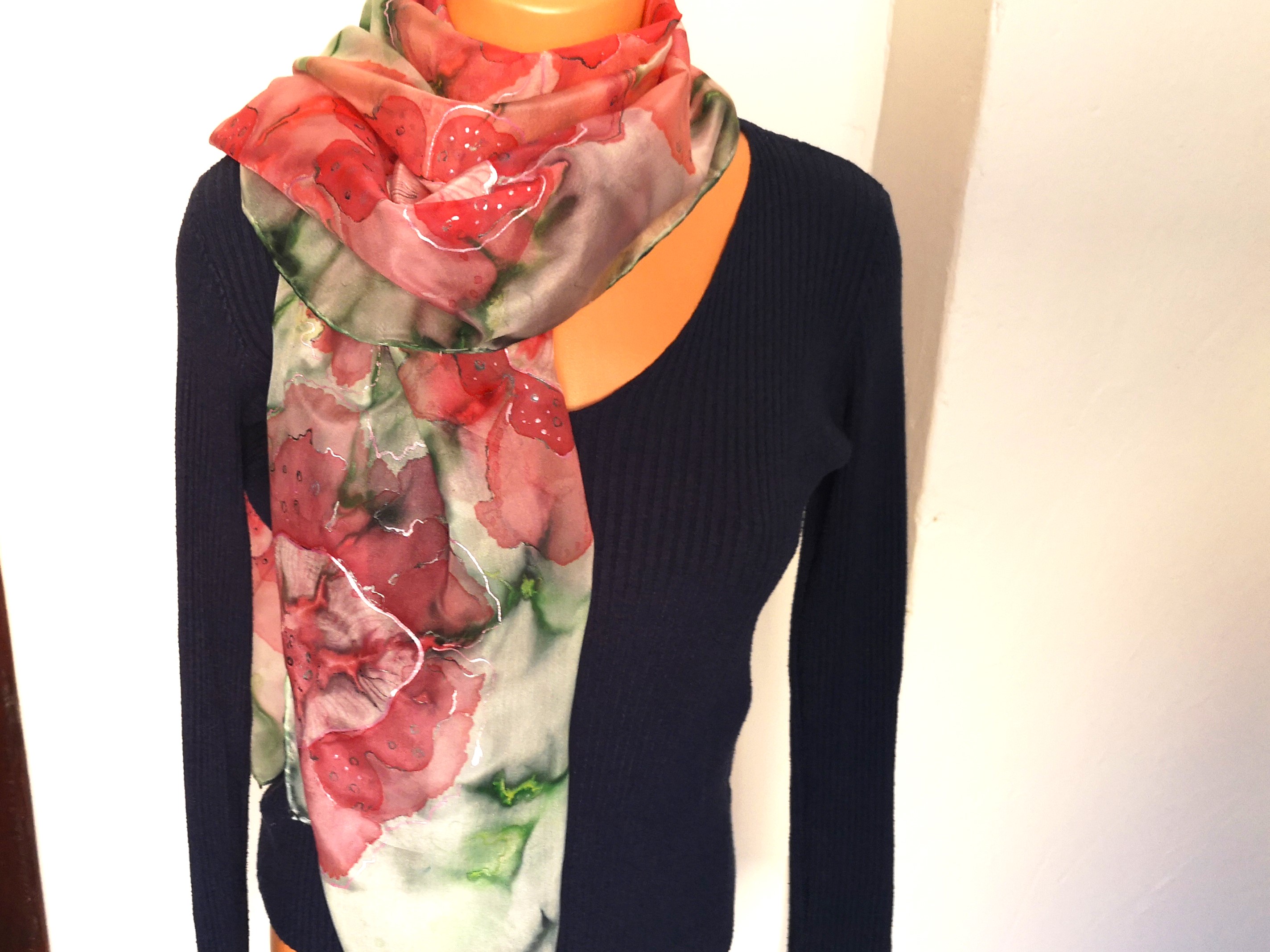 Hedvábná šála Květinová zahrádečka