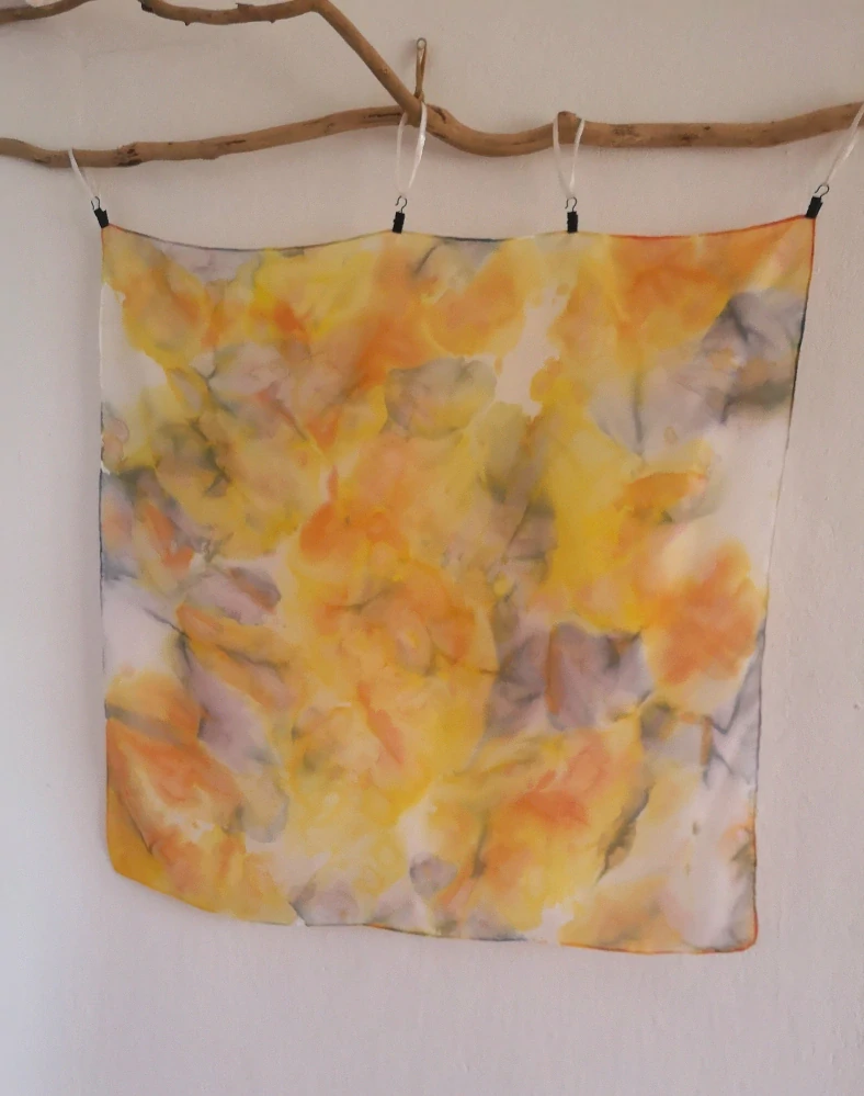 Hedvábný šátek - Slunečný den