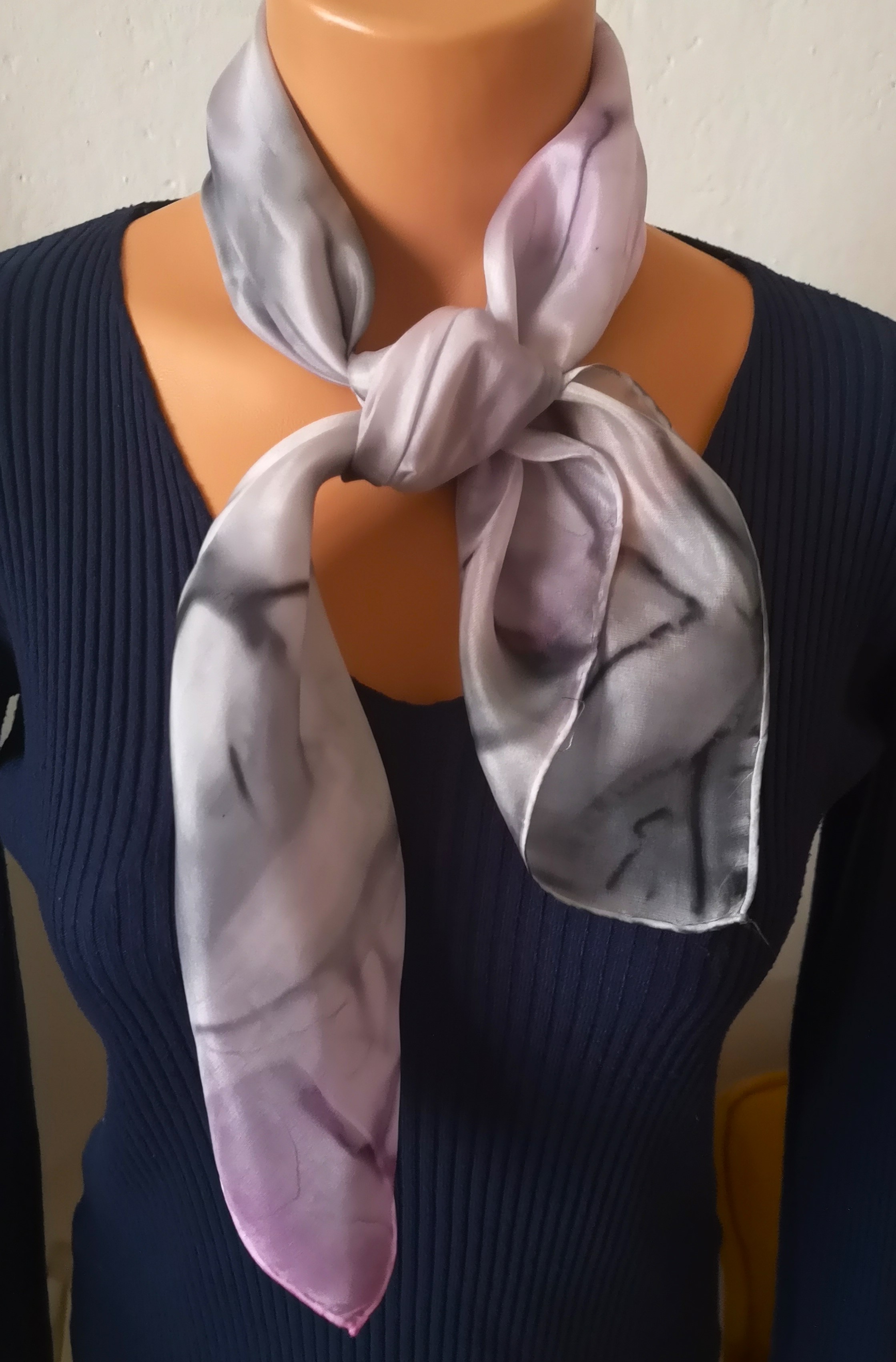 Šátek z hedvábí - Stmívání s červánky