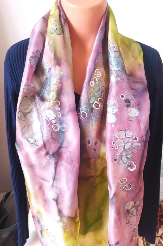 Hedvábná společenská šála - Mechová pěšinka