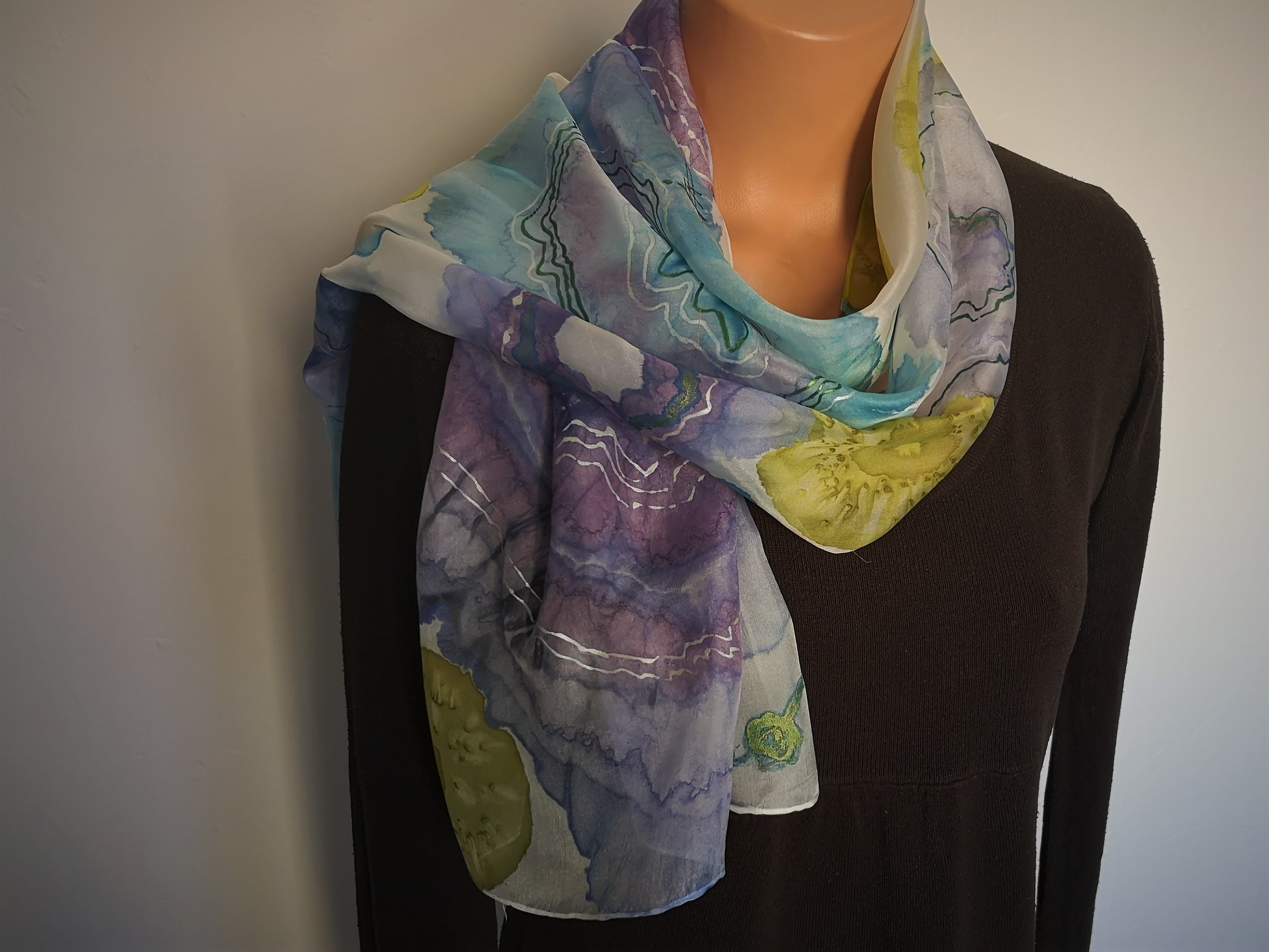 Hedvábná malovaná šála-šátek - Plátky achátů