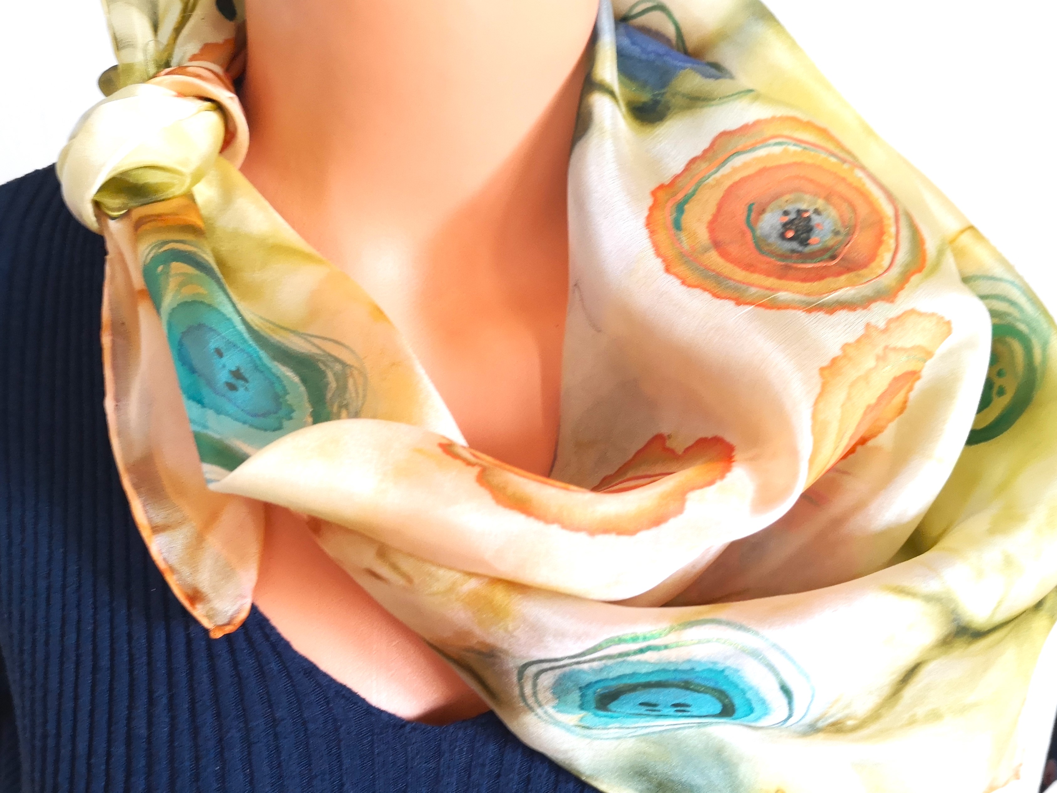 Hedvábný šátek  - Kokardy