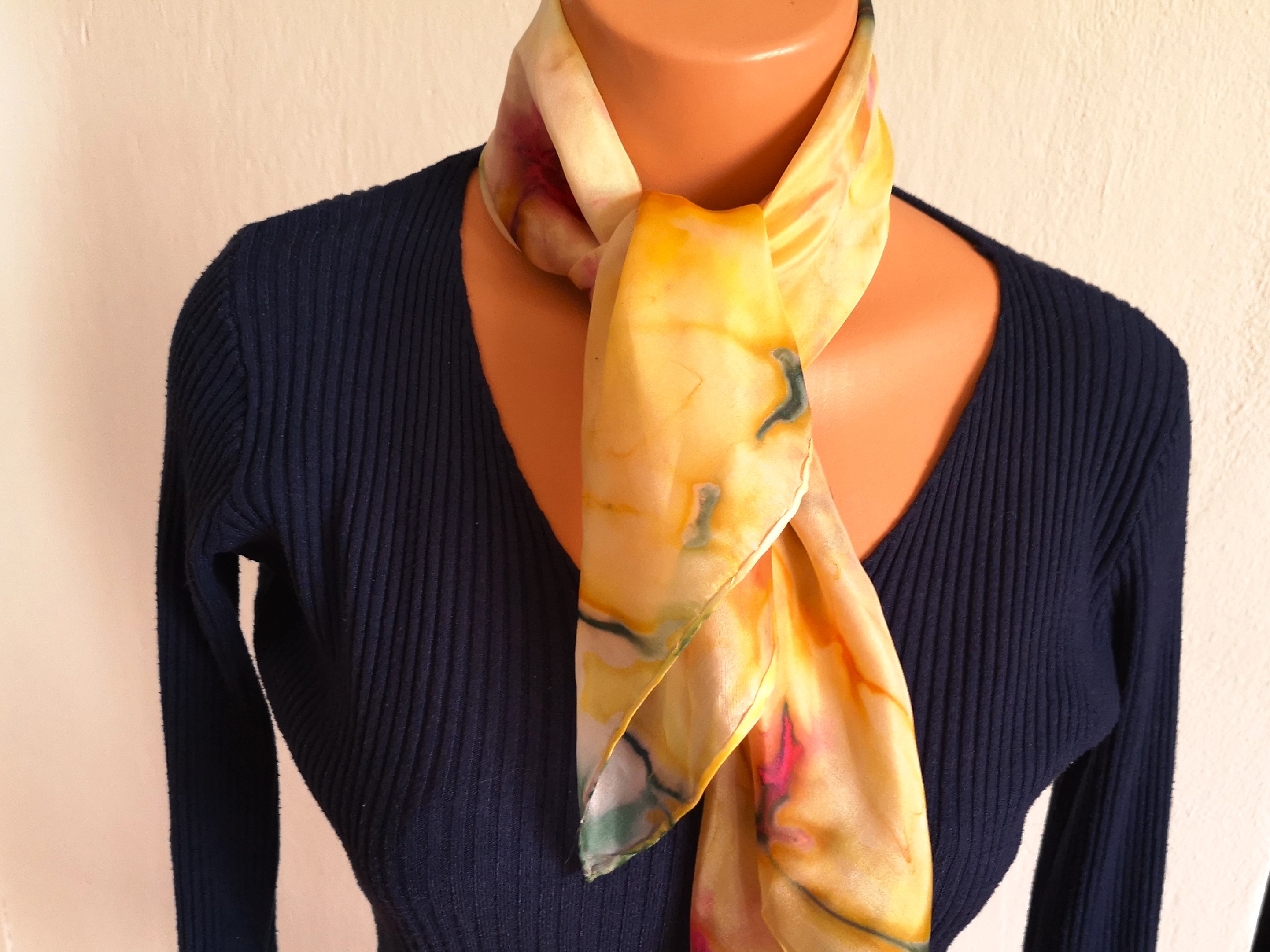 Hedvábný šátek - Slunečná 